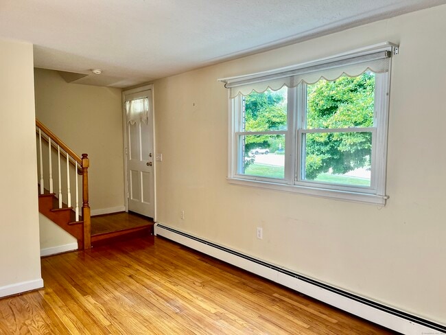 Foto del edificio - 616 Norwich Ave