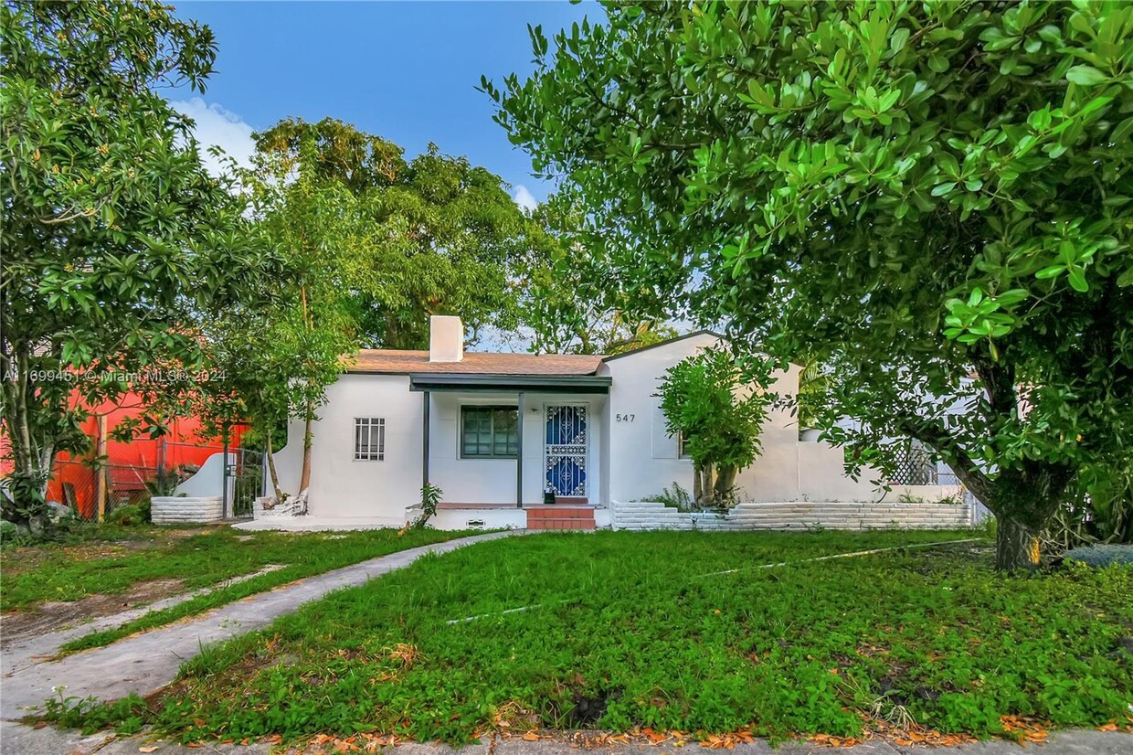 Foto principal - 547 NW 49th St