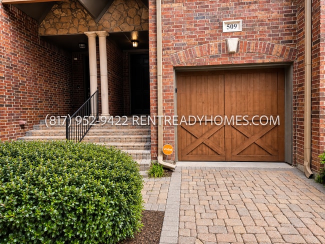 Building Photo - 509 Rockingham Dr