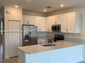 Foto del edificio - 3 br, 2 bath House - 10012 SW 228th Ter