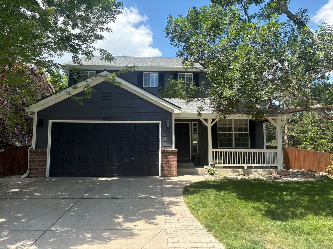 Foto principal - High-End 4 Bed 3.5 Bath Home Next to Arapa...