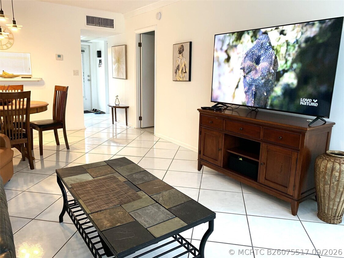 Foto del edificio - 5003 NW 35th St