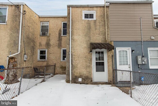 Foto del edificio - 614 Clark St