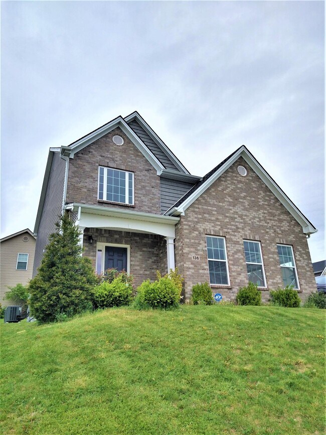 Building Photo - 136 Amen Corner Way