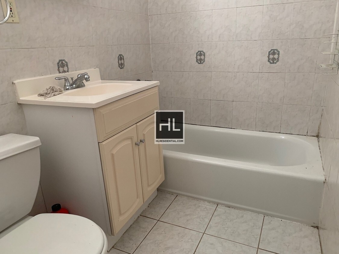 Roomy Two Bedroom in Sheepshead Bay Apartment for Rent in Brooklyn