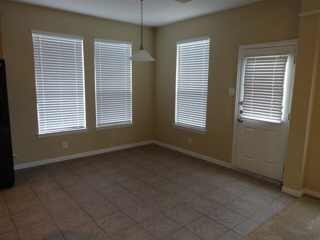 Foto del edificio - 2610 Dawn River Ln