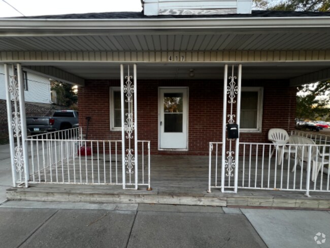 Building Photo - 417 S Fairmount St