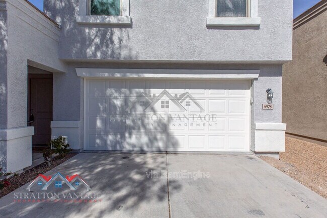 Foto del edificio - 5926 E Oasis Blvd