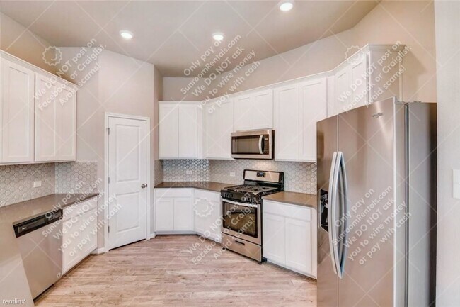 Building Photo - 4 br, 2 bath House - 17200 Lathrop Ave