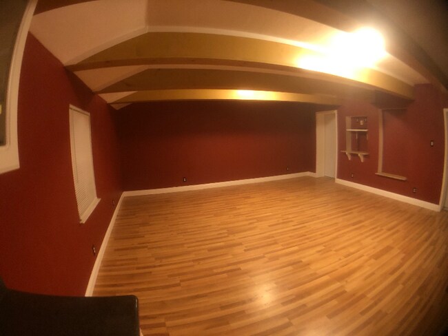 Foto del edificio - 906 Sycamore Ln