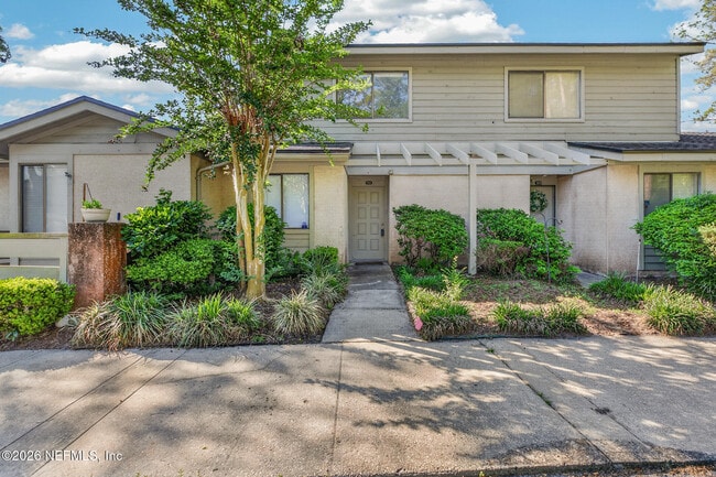 Building Photo - 7701 Baymeadows Cir W