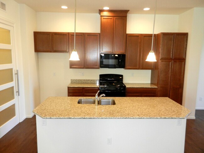 Foto del edificio - 15435 W 49th Dr