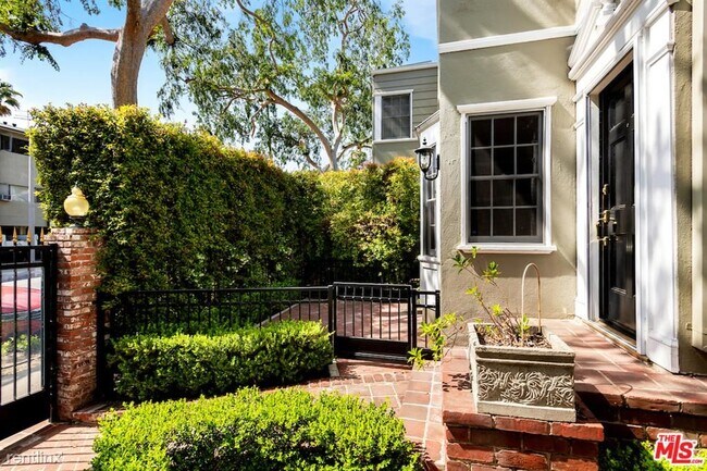 Foto del edificio - 2 br, 2 bath Condo - 1204 Havenhurst Dr