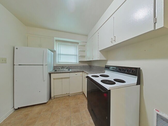 Foto del edificio - Apartment ~ Close to Campus ~ Cat Friendly