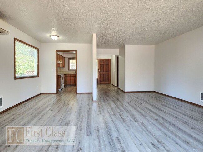 Foto del edificio - 1117 NE 181st Ave