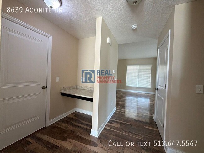 Building Photo - 8639 Aconite Dr