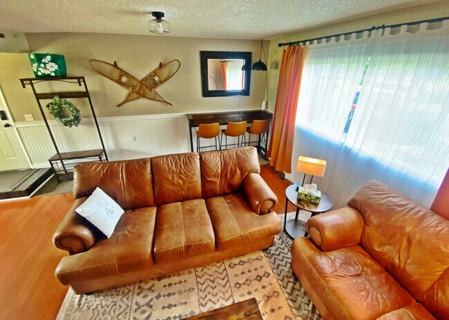 Building Photo - 9001 Shaun Landing Cir