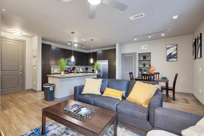 Foto del edificio - 7224 Staffordshire Blvd