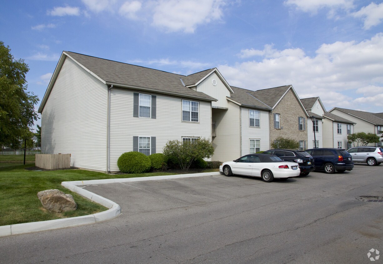 Building Photo - 8441-8447 Oak Village Blvd