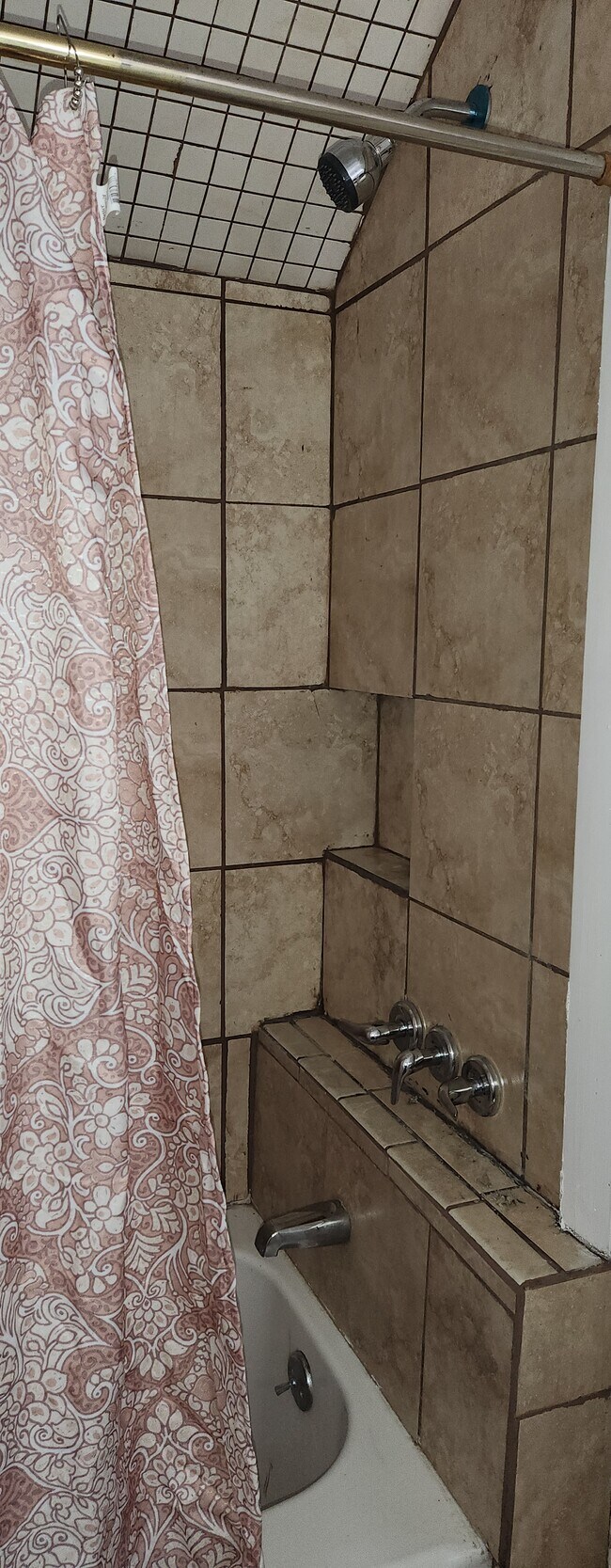Bathroom 1.1 - 22 Margaret St