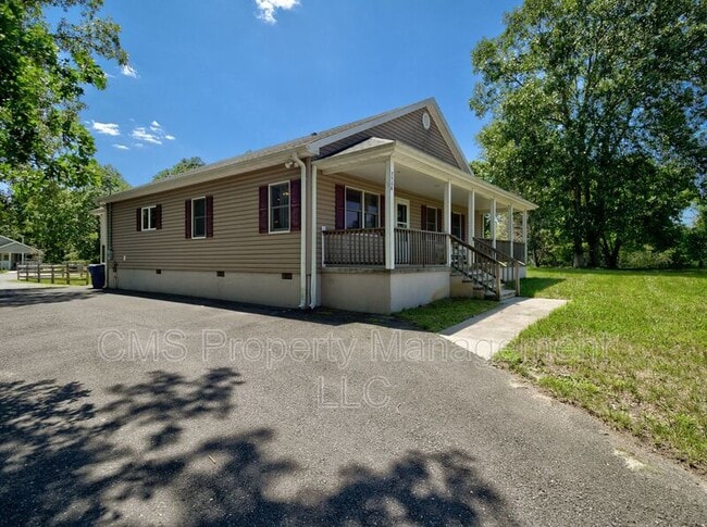 Building Photo - 756 Lakehurst Rd