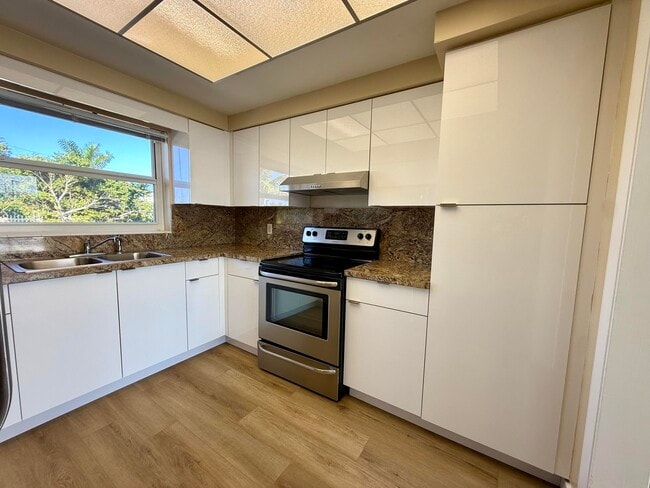 Foto del edificio - 1165 E Atlantic Ave