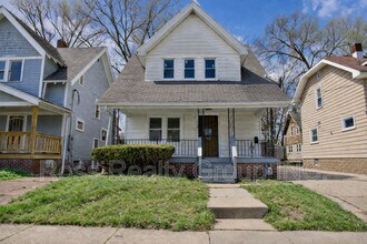 Building Photo - 518 Shasta Dr