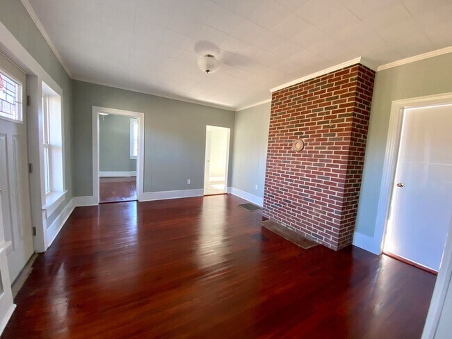 Foto del edificio - 3 bed/ 2 bath house in Seneca