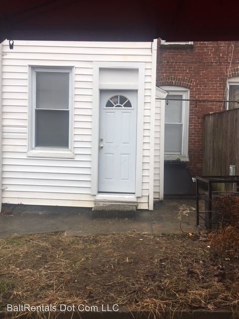 Building Photo - 716 Melville Ave