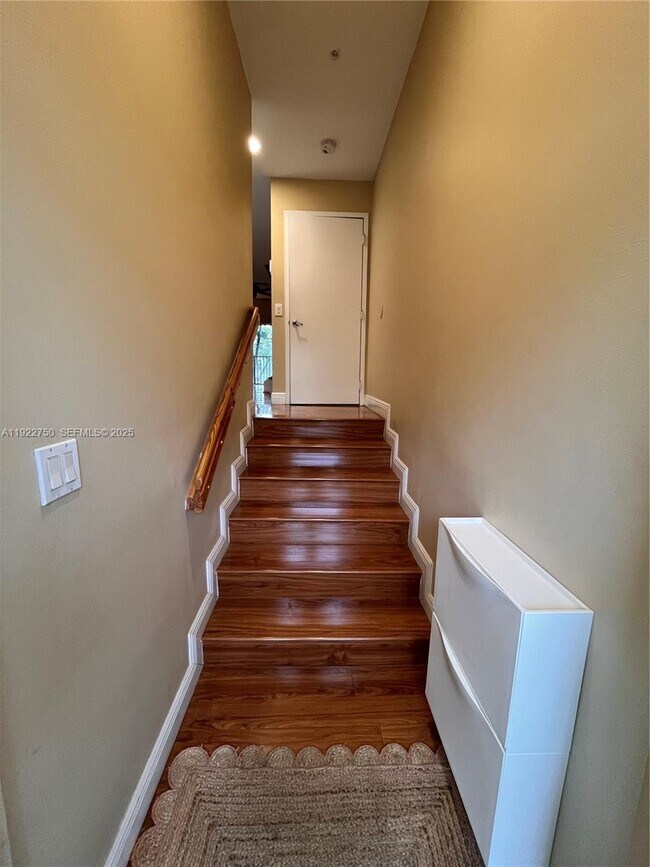 Photo - 730 NE 90th St Townhome