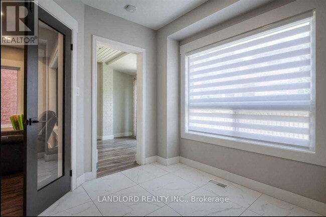 Building Photo - 5943 Brookhaven Way