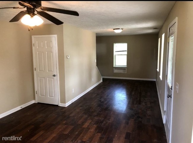 Foto del edificio - 4 br, 2.5 bath House - 1150 NW 5th Street