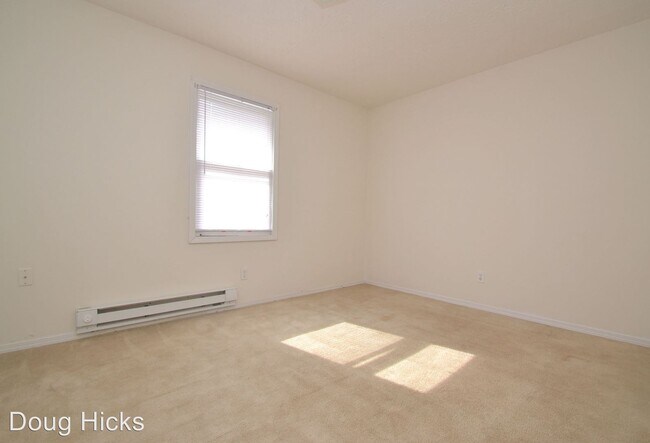 Building Photo - 2 br, 1 bath House - 900 Edsel Ct