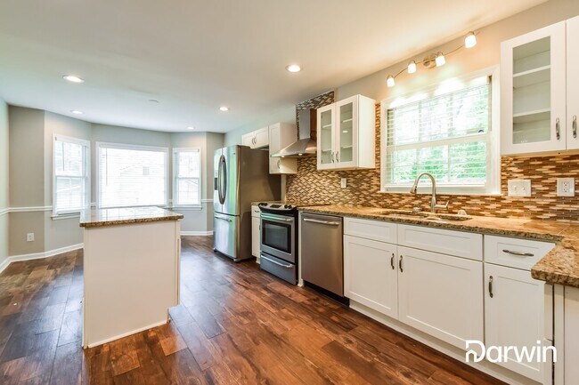 Building Photo - 2820 Spring Ridge Cir