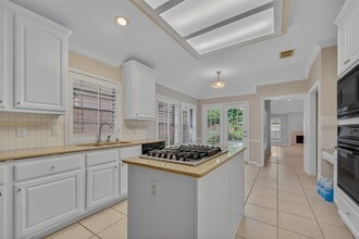 Building Photo - 13919 Aspen Cove Dr Building Photo - 13919 Aspen Cove Dr