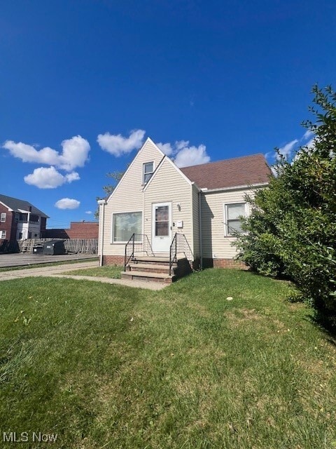10613 Vernon Ave Garfield Heights, OH 44125 – photo 5