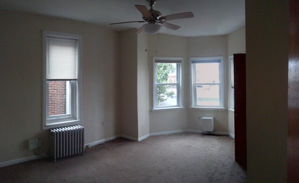 Primary Photo - 854 N 22nd St