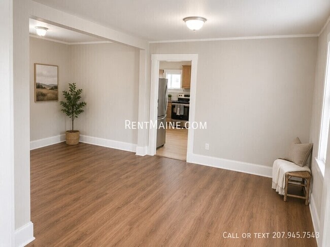 Building Photo - 58 Elm St