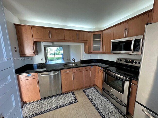 Foto del edificio - 10757 NW 11th St