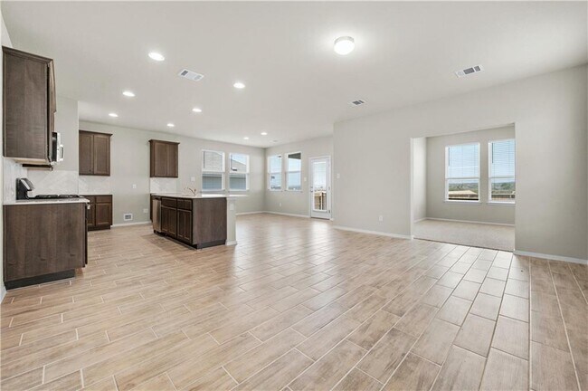 Building Photo - 143 Spiny Lizard Ln