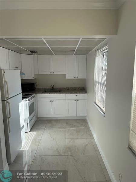 Foto del edificio - 418 Normandy Ln