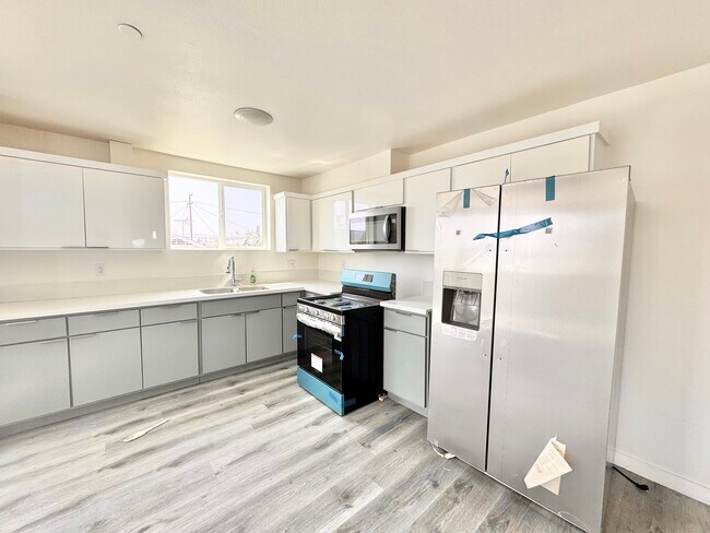 Foto del edificio - 1237 N Kenmore Ave