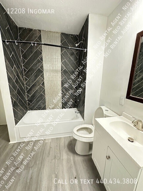 Foto del edificio - 12208 Ingomar-