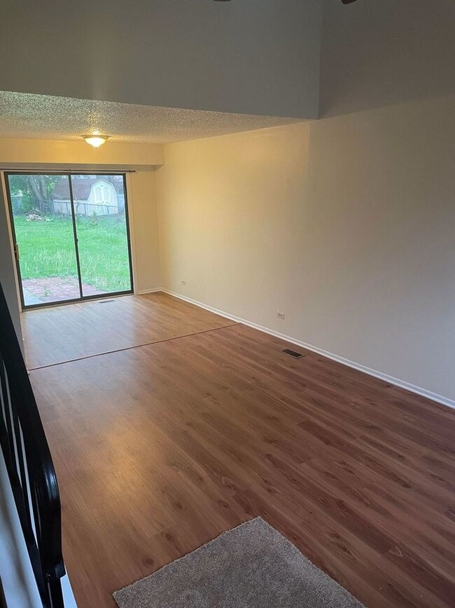 Building Photo - 3295 Lynnfield Ct