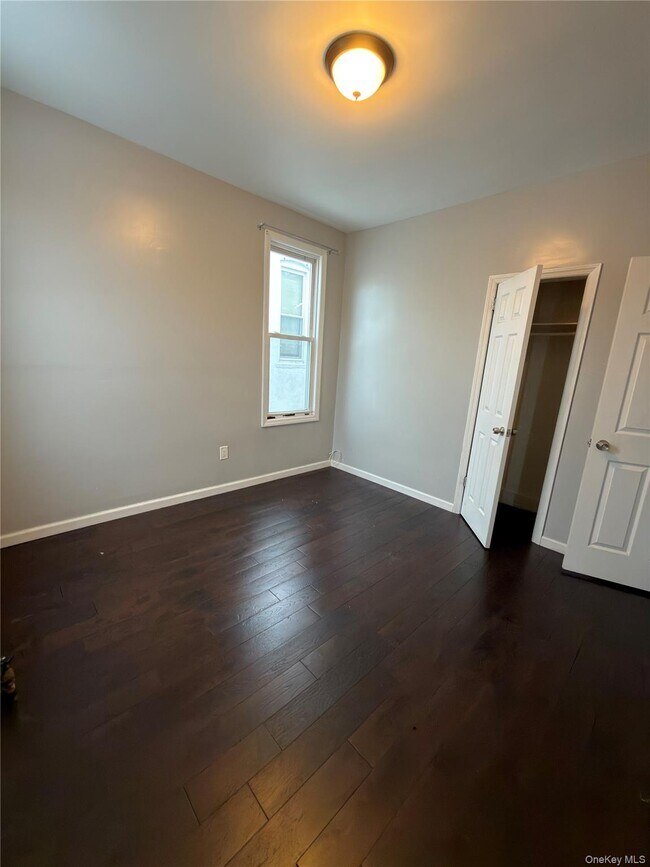 Foto del edificio - 31-45 84th St