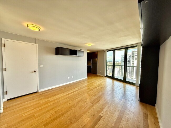 Foto del edificio - 111 W Maple St