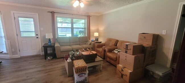 Foto del edificio - 1807 Sleepy Creek Way