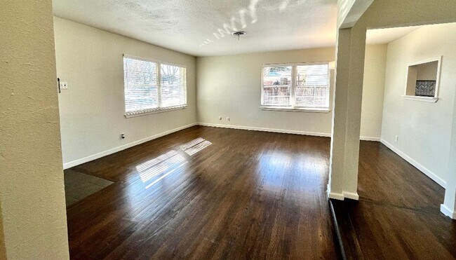 Foto del edificio - 2959 Carrizo Ln