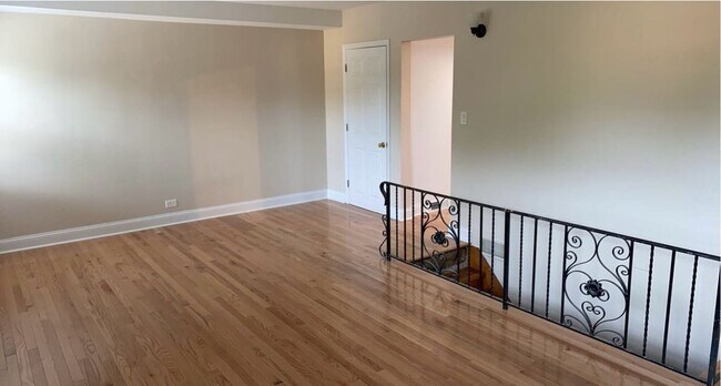 Foto del edificio - 6304 N Cicero Ave