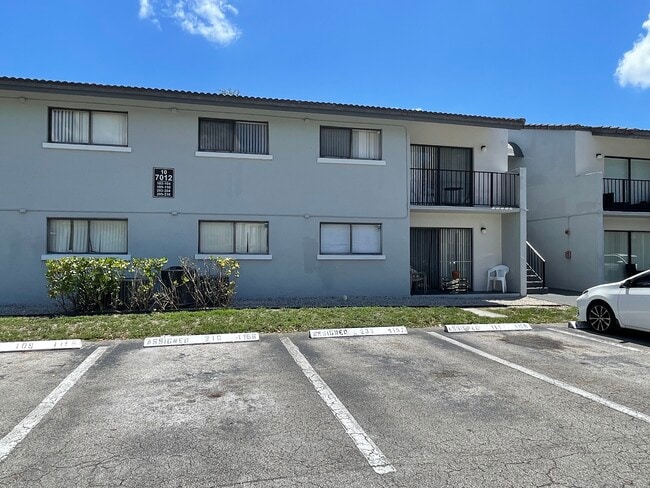 Building Photo - 7012 NW 179th St